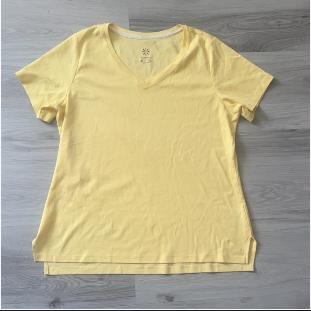 Isaac Mizrahi Live Light Yellow V-Neck Short Sleeve Tee Size L - Picture 5 of 8